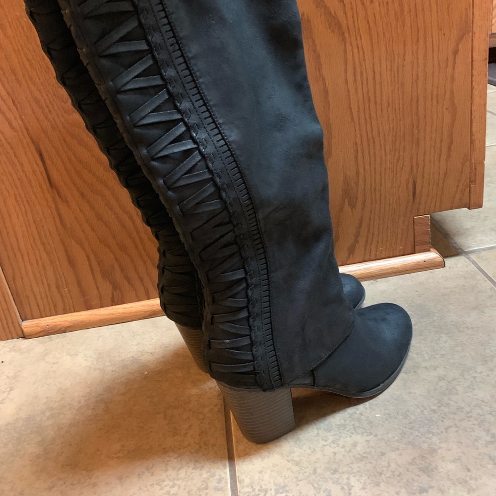 NWOB Fergalicious Black boot 7